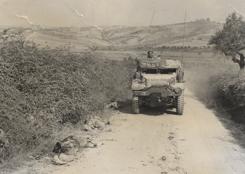 WW2  11th RHA  B Bty wireless halftrack  nr San Savino Sep 1944